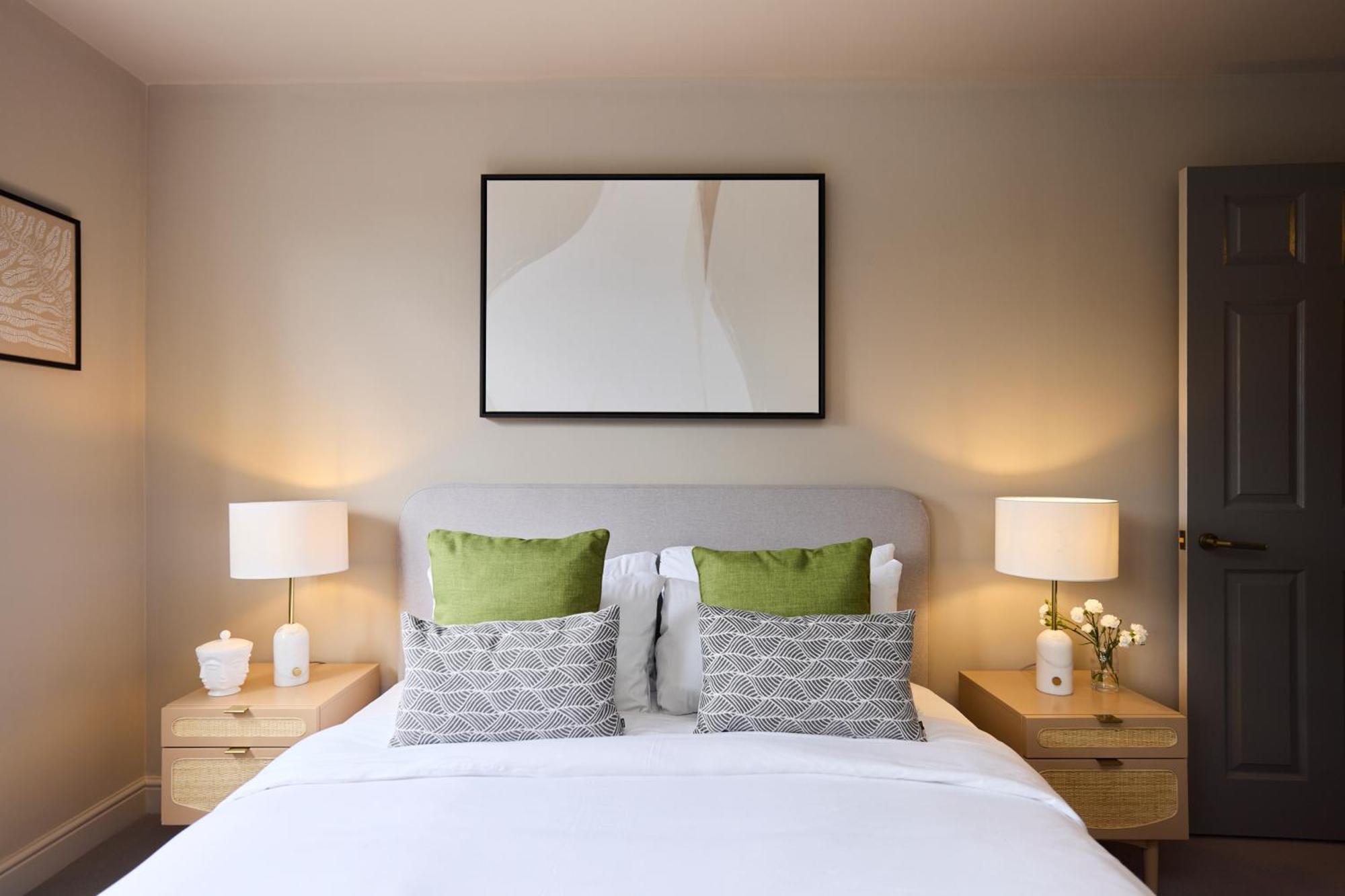 The Twickenham Wonder - Lovely 1Bdr Flat With Parking Luaran gambar